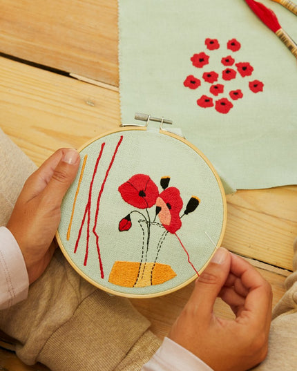 DMC Mindful Making Duo Embroidery Kit The Restful Poppies TB177