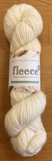 WYS Fleece Bluefaced Leicester Roving Aran Ecru 010