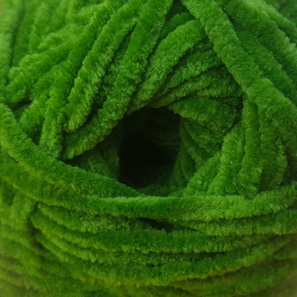 James C. Brett Flutterby Chunky B48