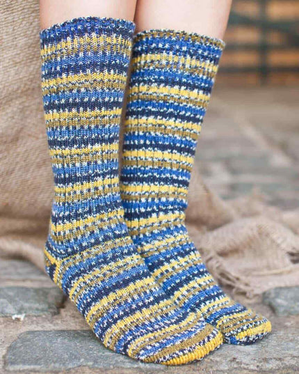 WYS Socks Size 6 to 8 Starling